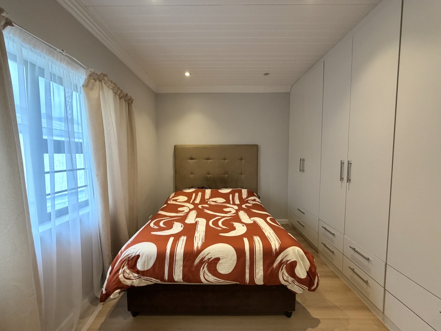 3 Bedroom Property for Sale in Dobson Western Cape